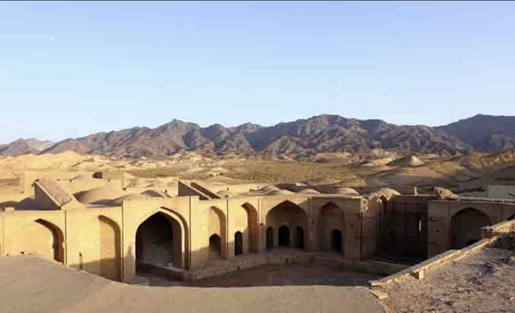 کاروانسرای عین الرشید و قصر بهرام